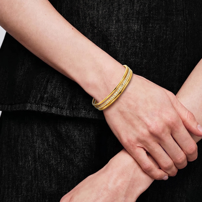 Luma Pavé Line Bangle product view 2
