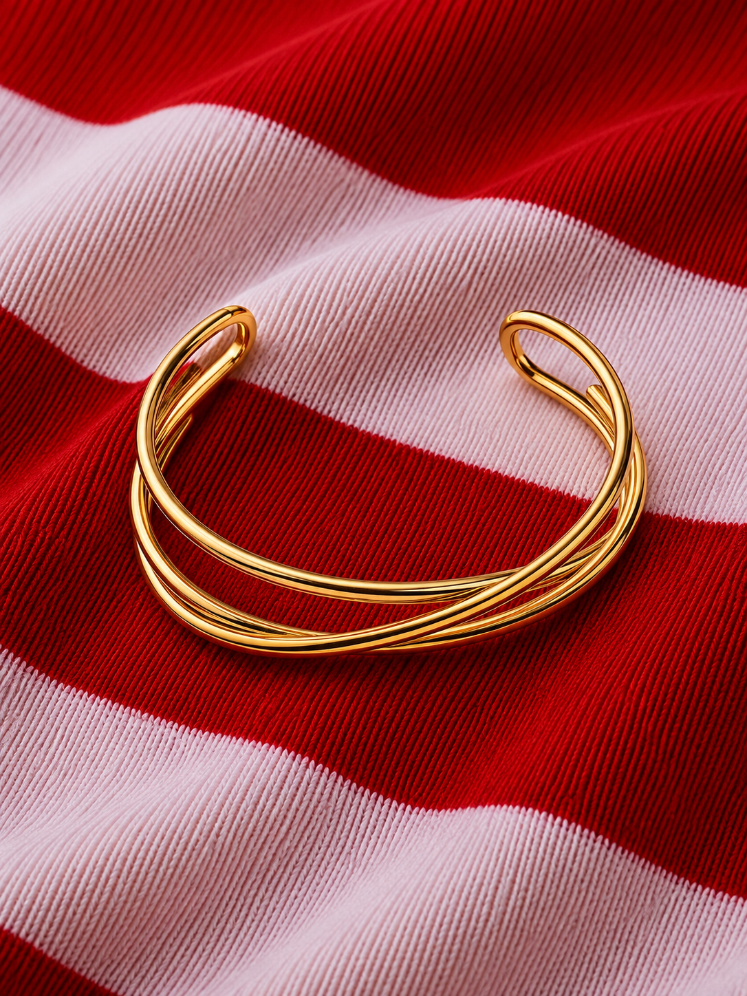 Mela Intertwined Cuff product view 4