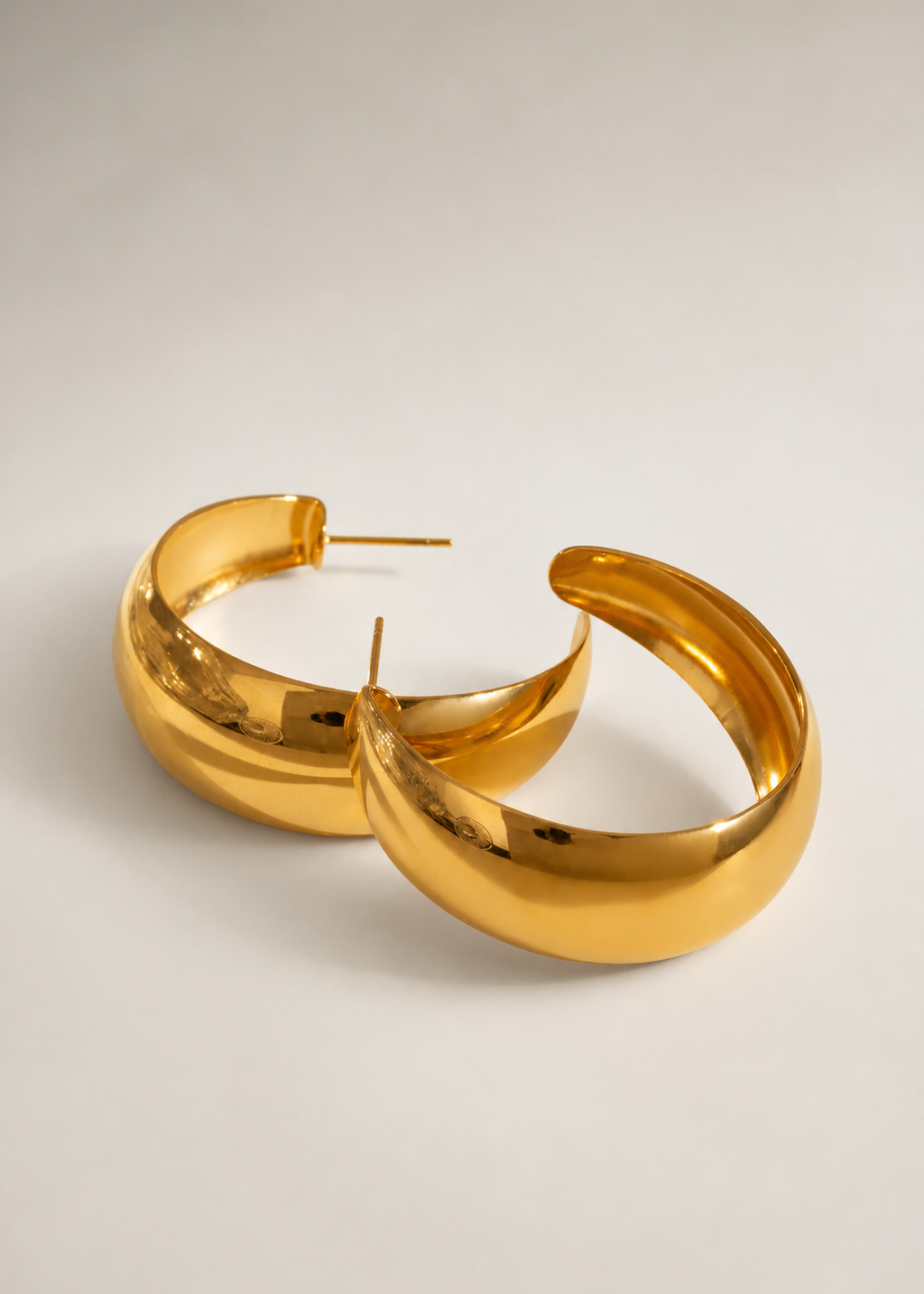 Sculpted Statement Hoop Earrings product view 3